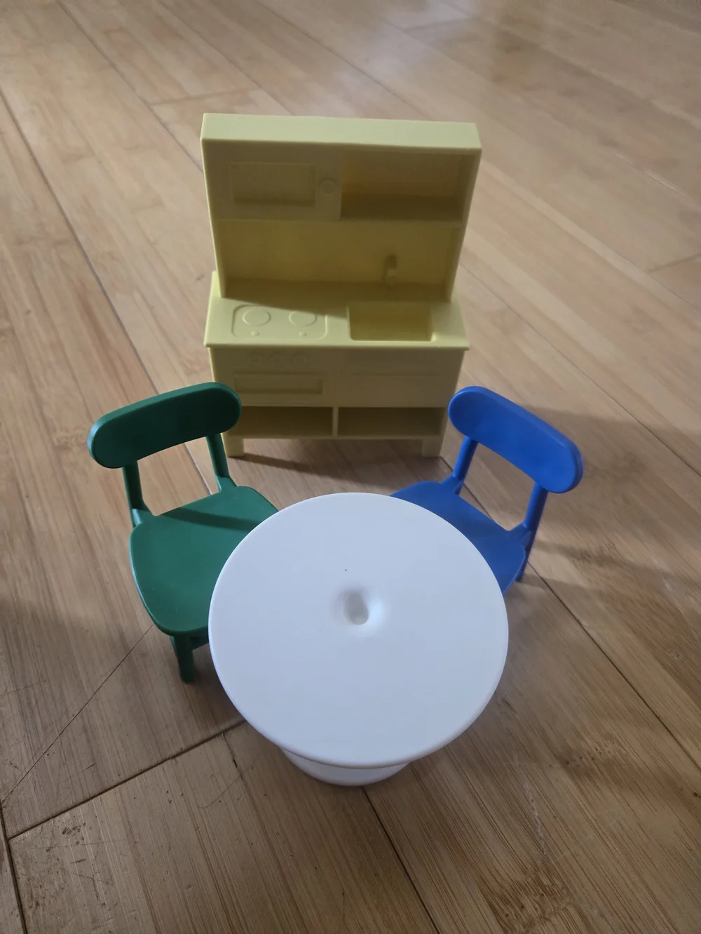 Assorrted Dollhouse Furniture Kitchen Bathroom Living Room Colorful Collectable